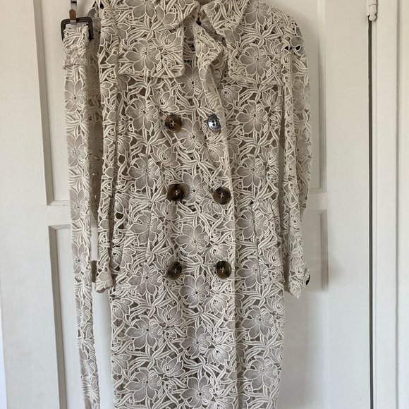 Burberry Prorsum Floral Macrame trench coat 38 - Picture 5 of 8